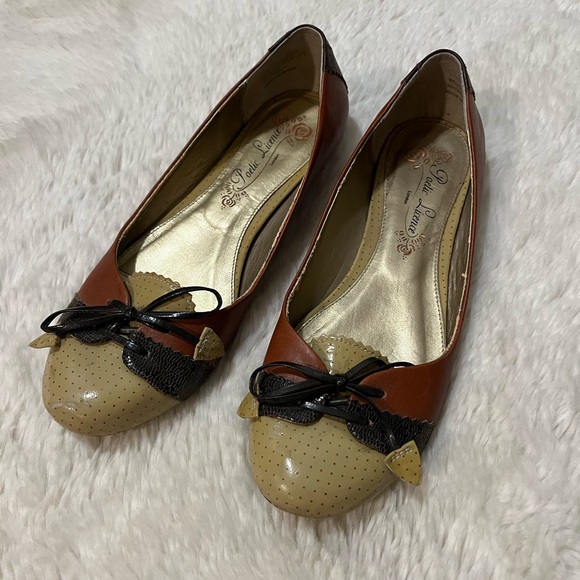Poetic License Shoes - Poetic Licence Shoes Women's 7 Ballet Flats Brown Yellow Leather Retro Artsy Bow